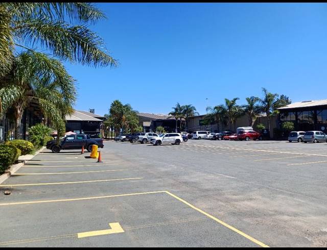 BUSINESS PROPERTY TO RENT IN LOUWLARDIA